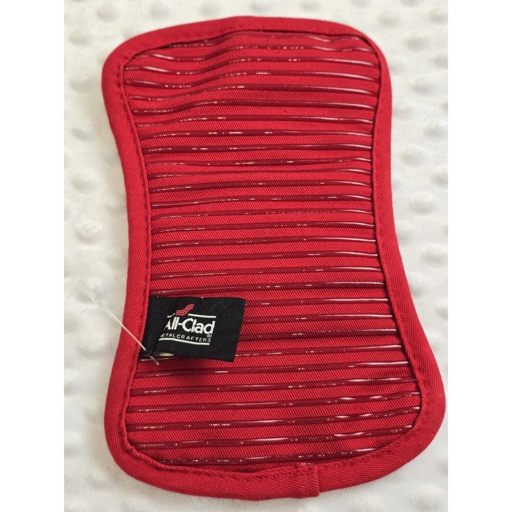All-Clad Premium Pot Holder & Hot Pad  Set Of 2 Heat Resistant 500  Degrees  Red